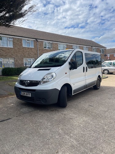 2014 vauxhall vivaro combi - vauxhall,